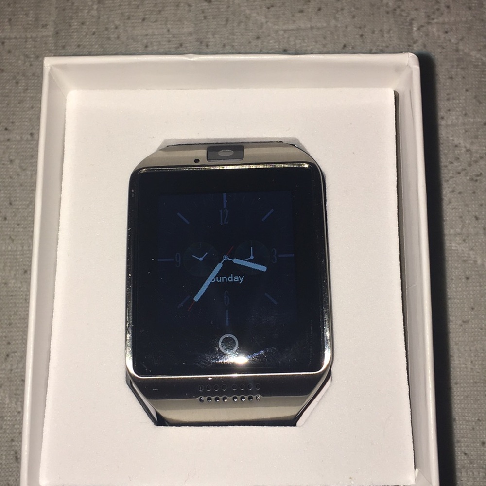 Smart Watch - Picture 2 of 7
